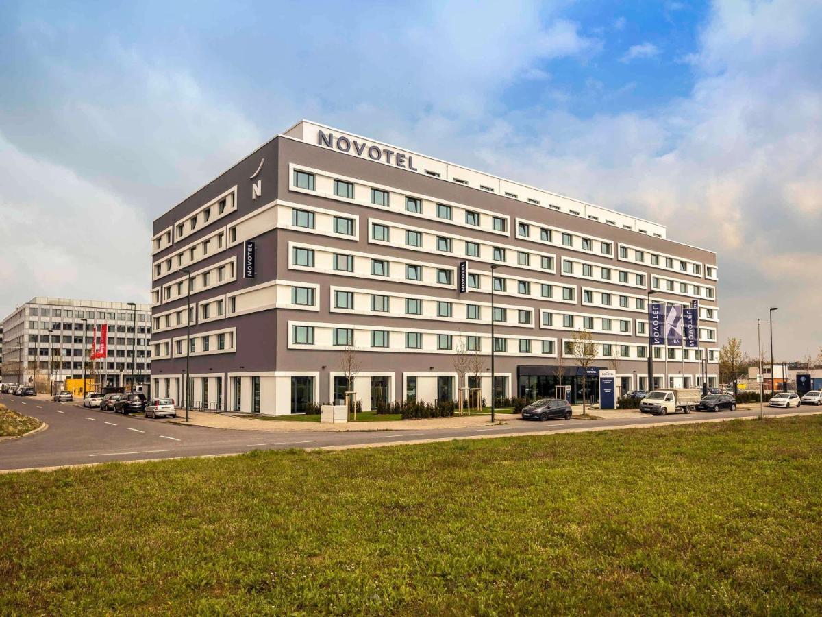 Novotel Duesseldorf Airport Esterno foto