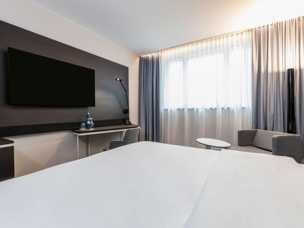 Novotel Duesseldorf Airport Esterno foto